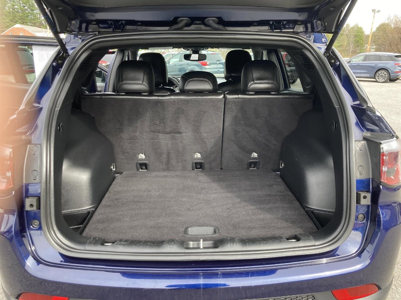 Used 2021 Jeep Compass Latitude image 12