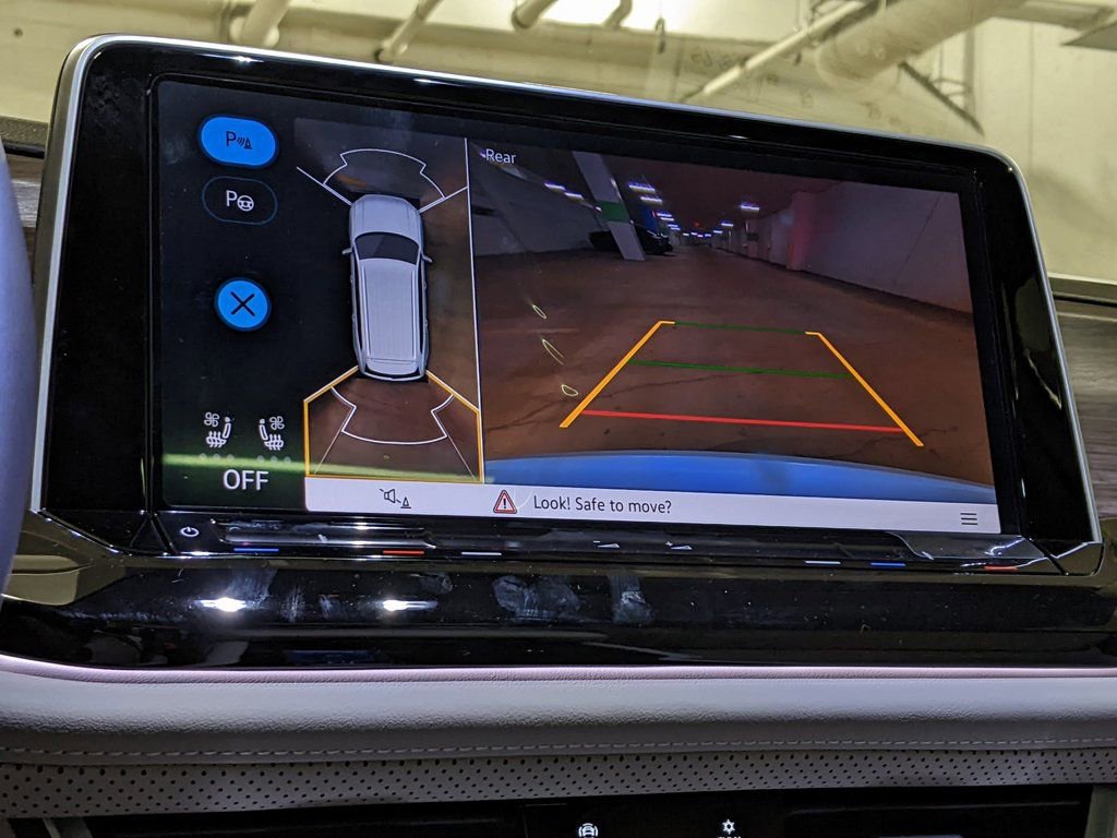 New 2026 Volkswagen Atlas SEL Premium R-Line image 17