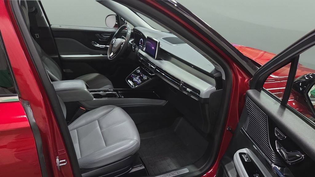 Used 2021 Lincoln Corsair FWD image 31
