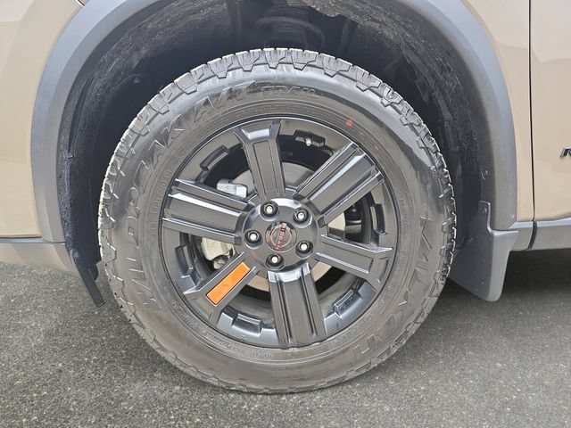Used 2025 Nissan Rogue SV AWD/4WD image 30
