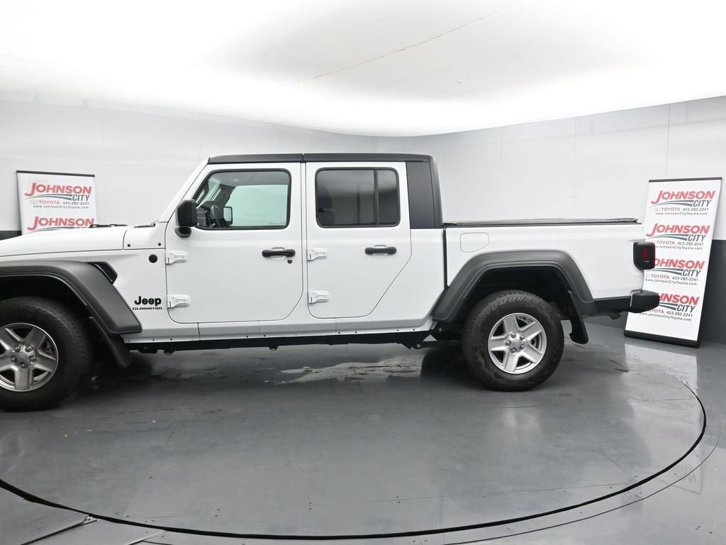 Used 2022 Jeep Gladiator Sport image 5