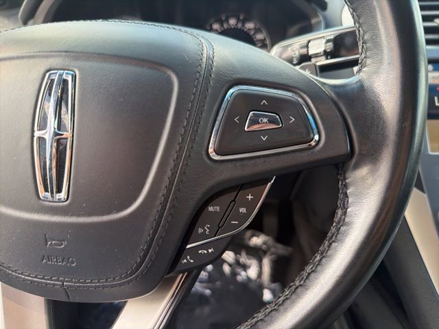 Used 2018 Lincoln MKZ Premiere image 23