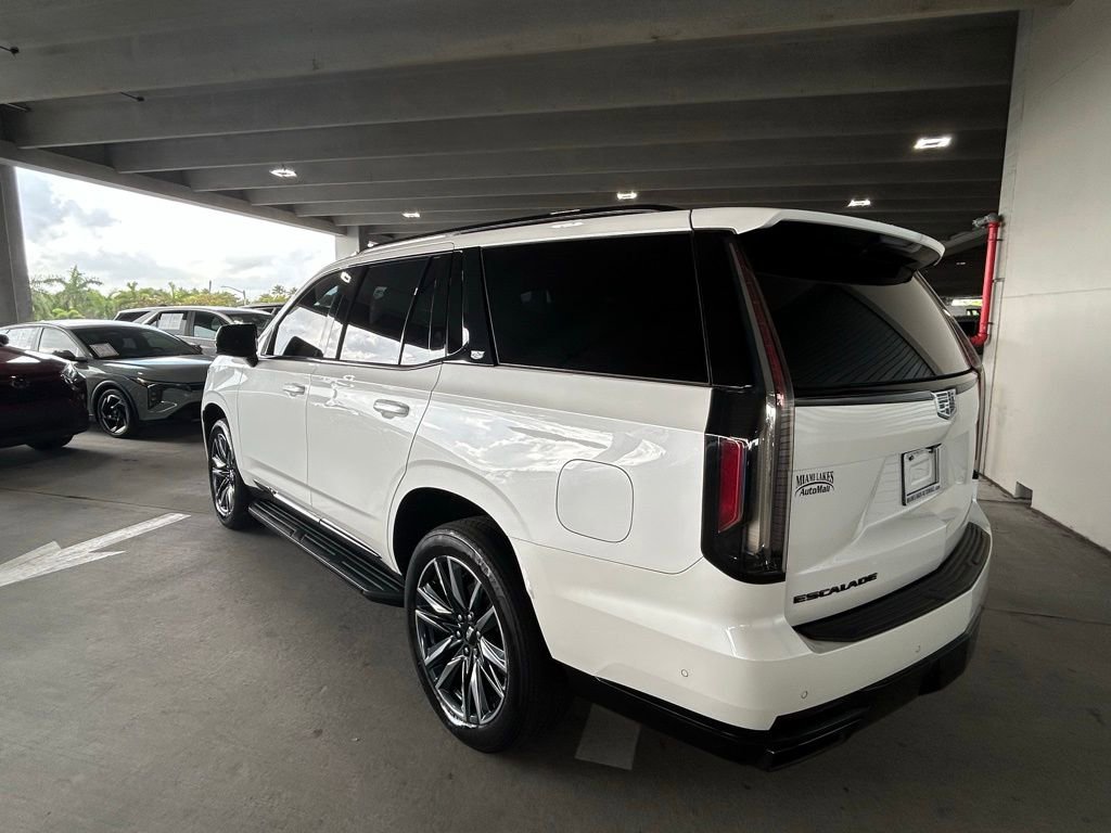 Used 2022 Cadillac Escalade Sport video 3