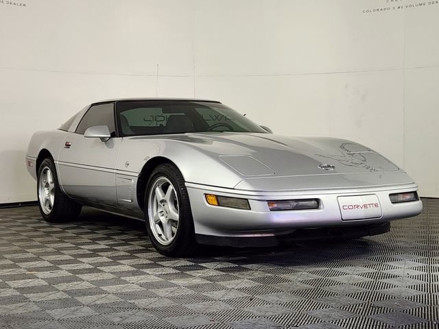 Used 1996 Chevrolet Corvette Coupe image 3