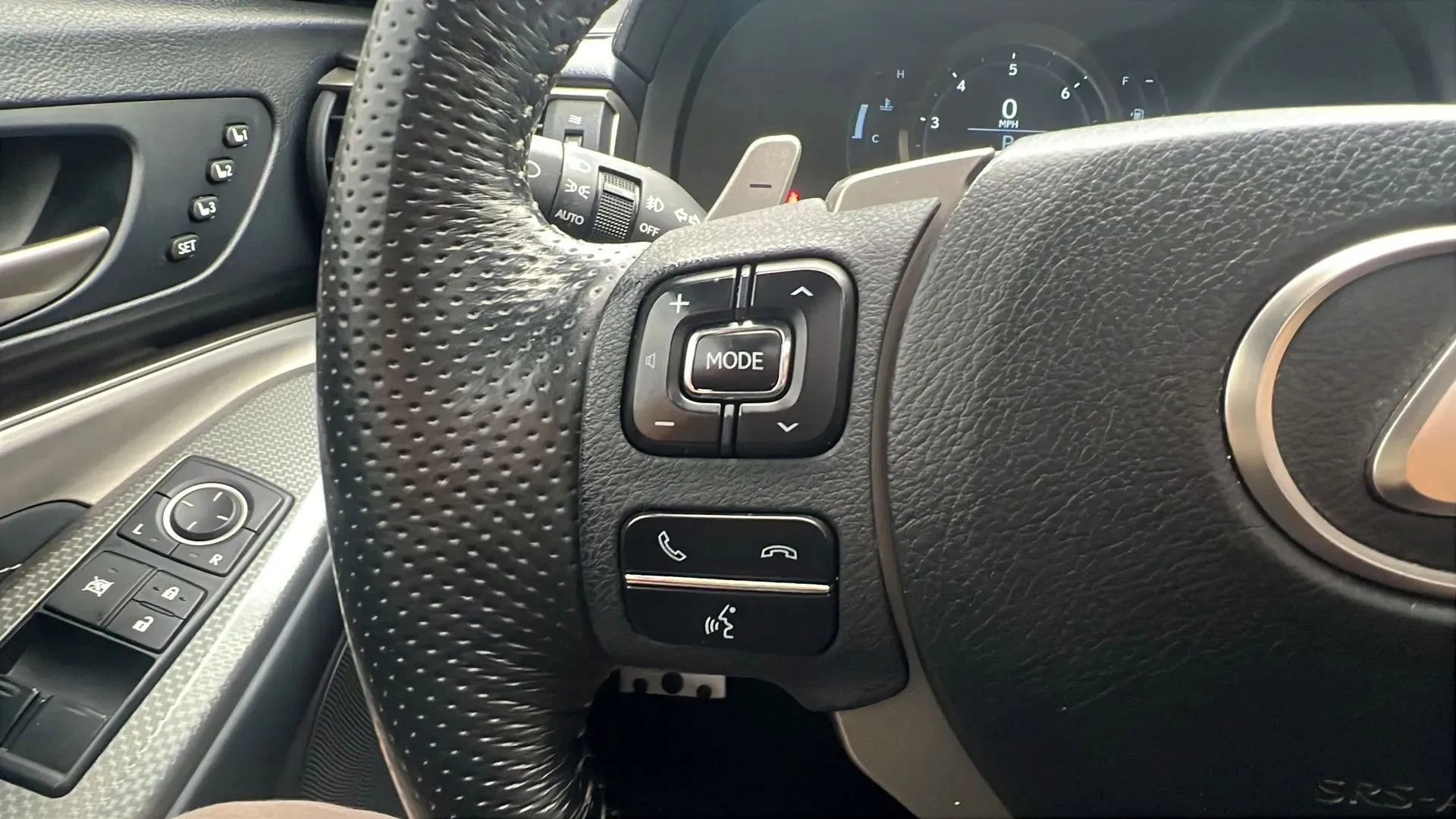 Used 2015 Lexus RC 350 AWD w/ Navigation System Package image 14