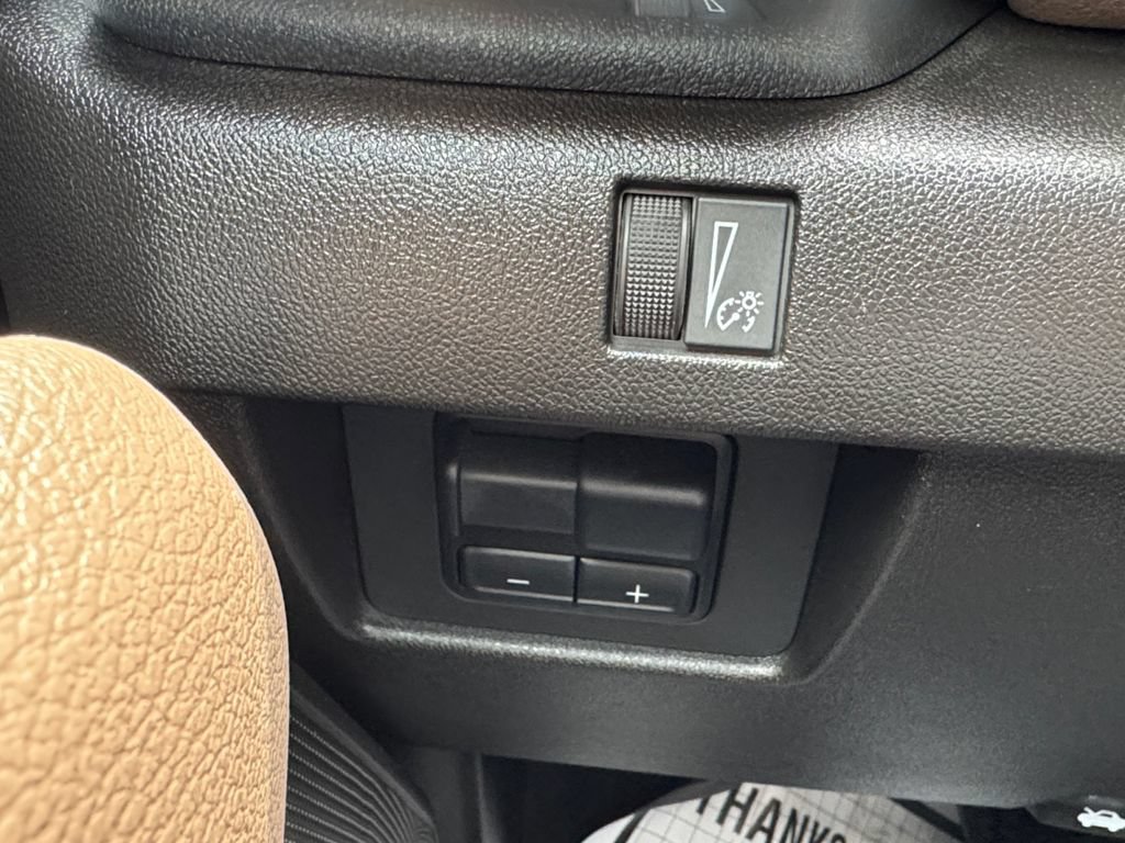 Used 2025 GMC Canyon Denali AWD/4WD image 31