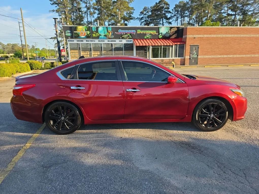 Used 2016 Nissan Altima 2.5 SR image 5