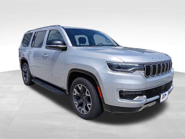 Used 2023 Jeep Wagoneer Series III w/ Preferred Equipment Group AWD/4WD image 9