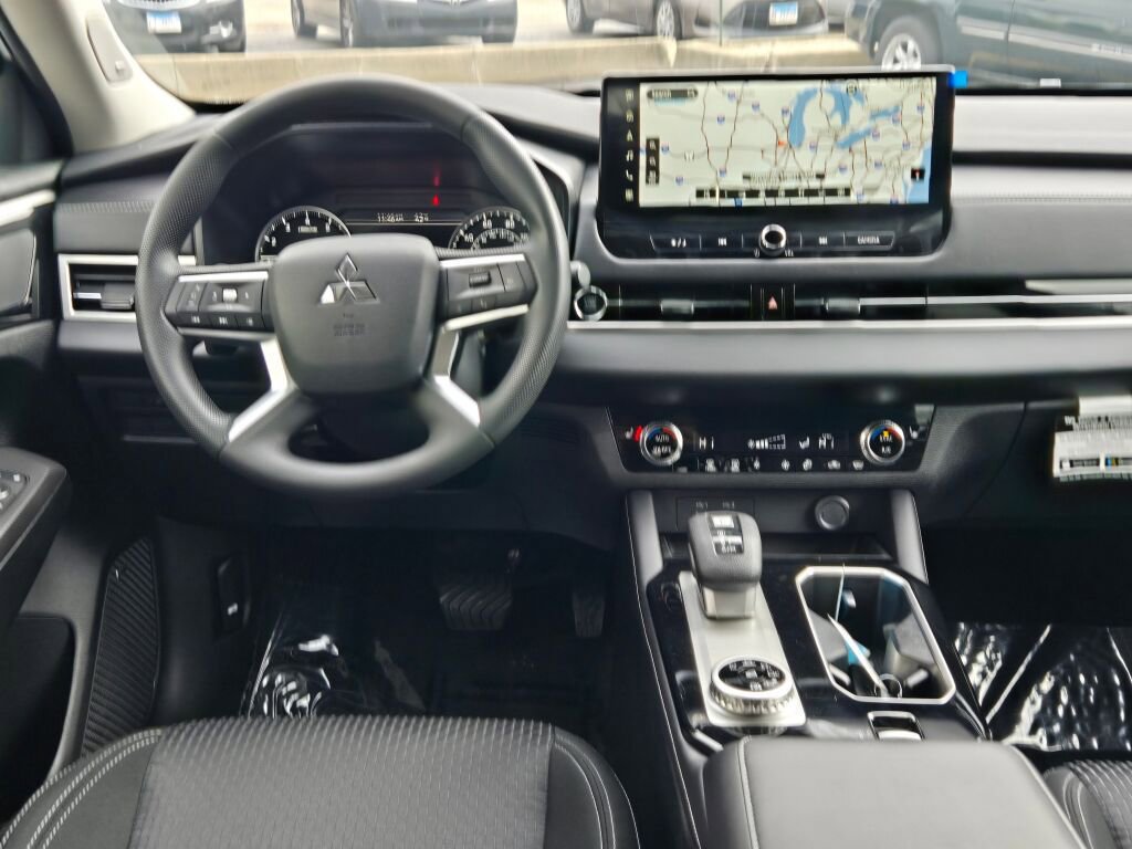 New 2026 Mitsubishi Outlander ES AWD/4WD image 13