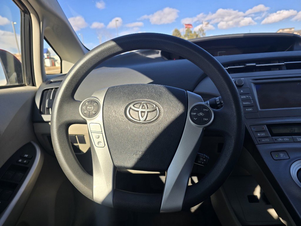 Used 2014 Toyota Prius Two image 28