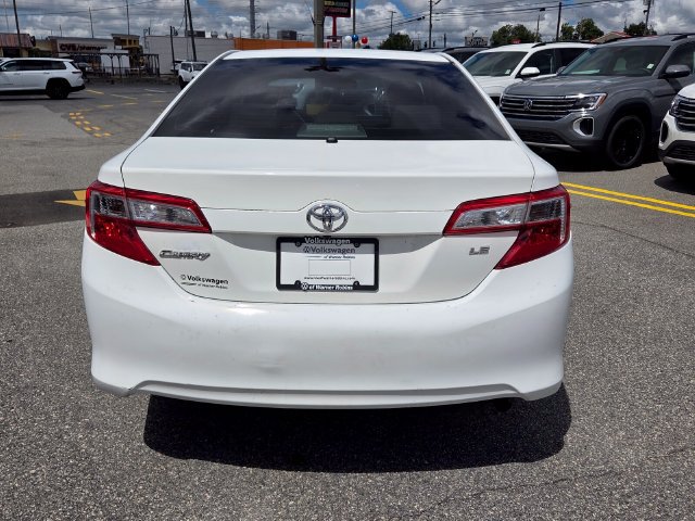 Used 2012 Toyota Camry LE FWD image 10