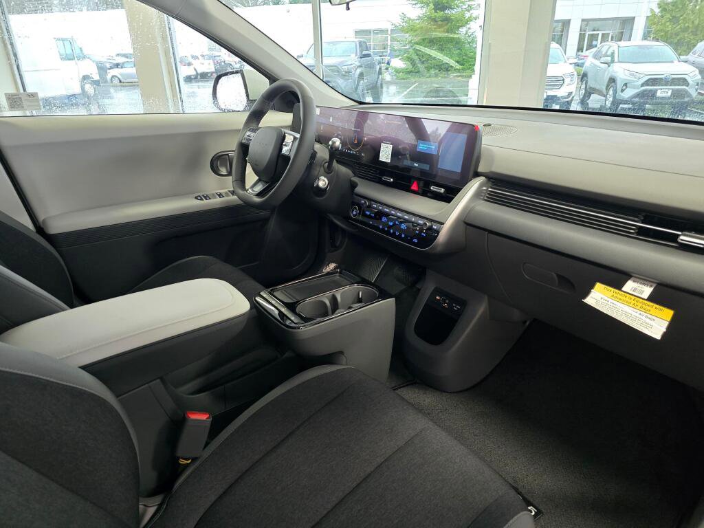 New 2026 Hyundai Ioniq 5 SE image 36