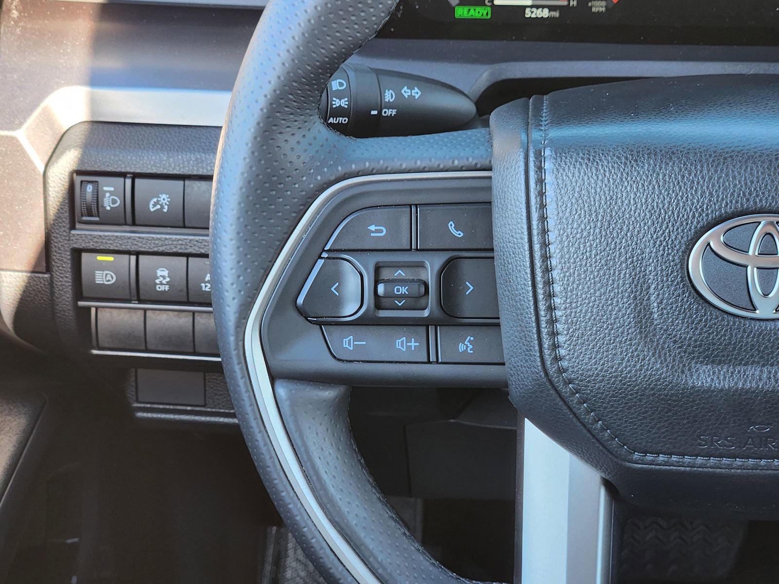 Used 2025 Toyota 4Runner TRD Off-Road image 31