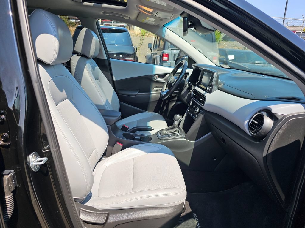 Used 2021 Hyundai Kona Limited AWD/4WD image 10