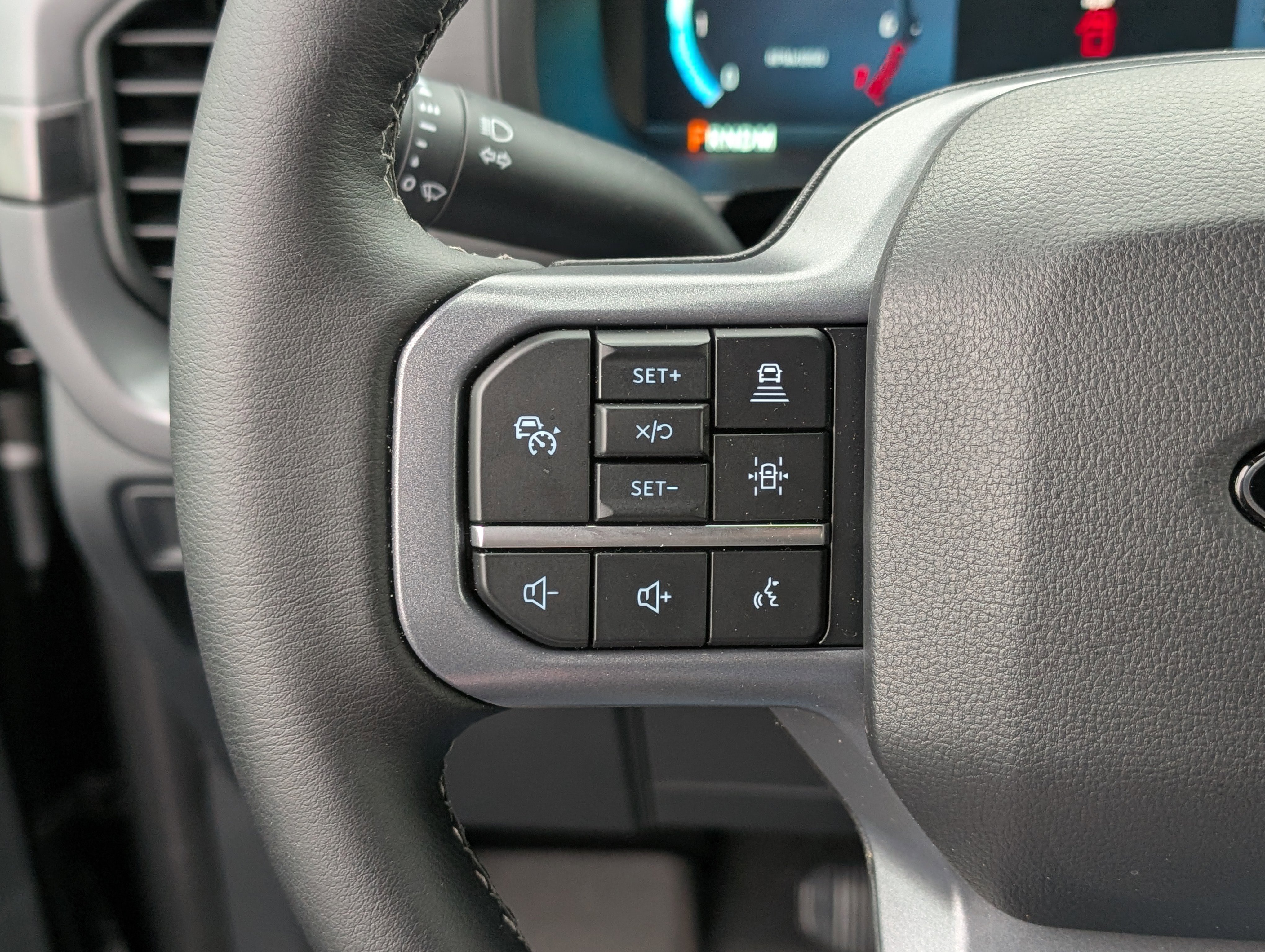 New 2025 Ford F150 XLT w/ Equipment Group 302A MID image 18