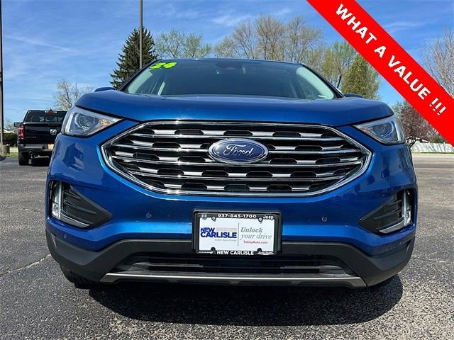 Used 2024 Ford Edge Titanium image 2