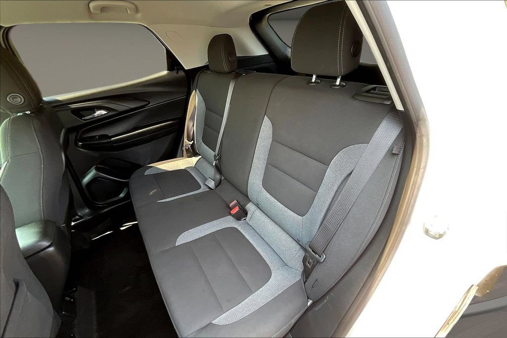 Used 2023 Chevrolet TrailBlazer LT w/ Convenience Package FWD image 24