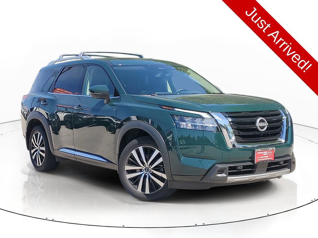 Used 2023 Nissan Pathfinder Platinum