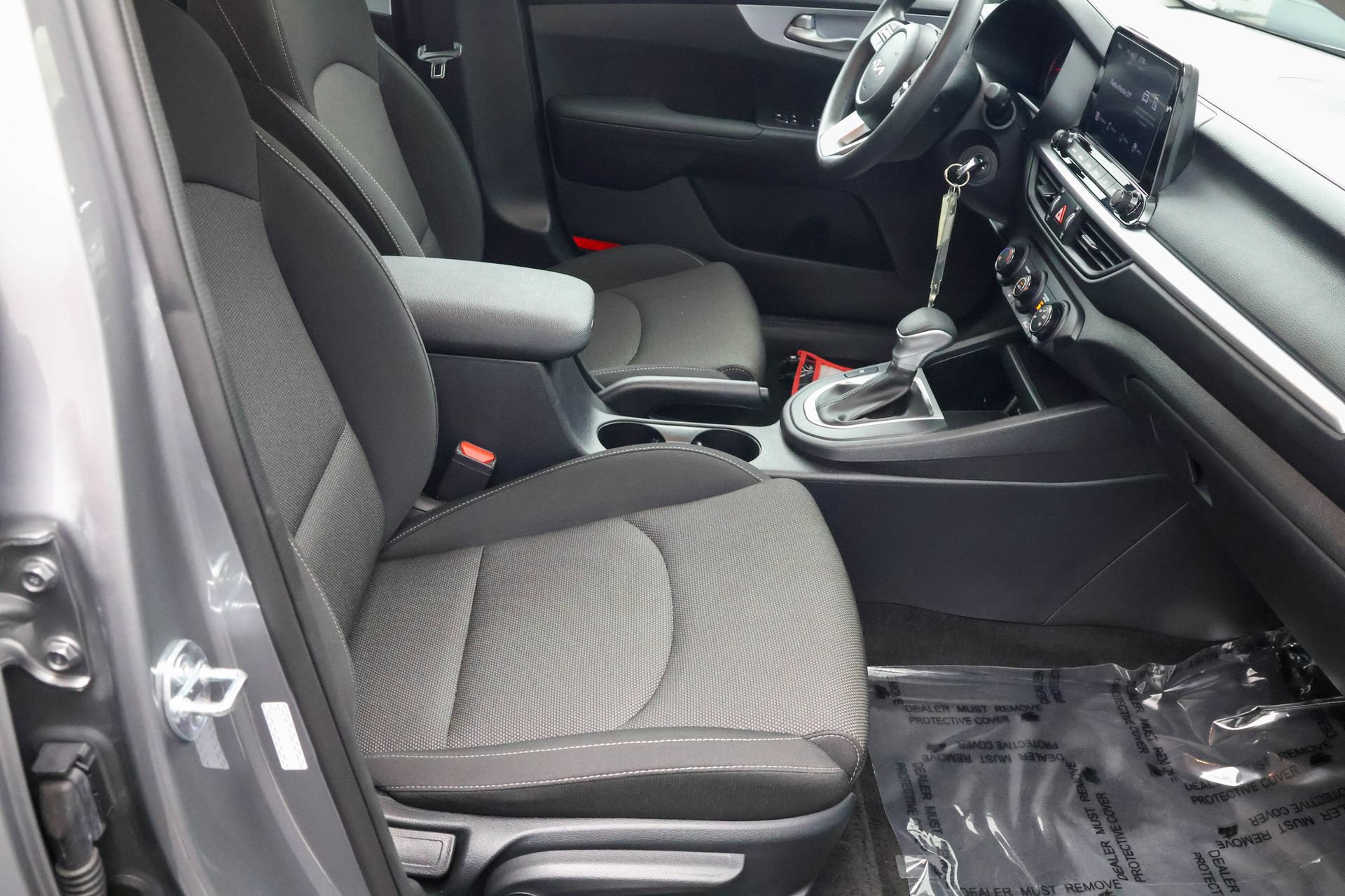 Used 2024 Kia Forte LXS FWD image 31
