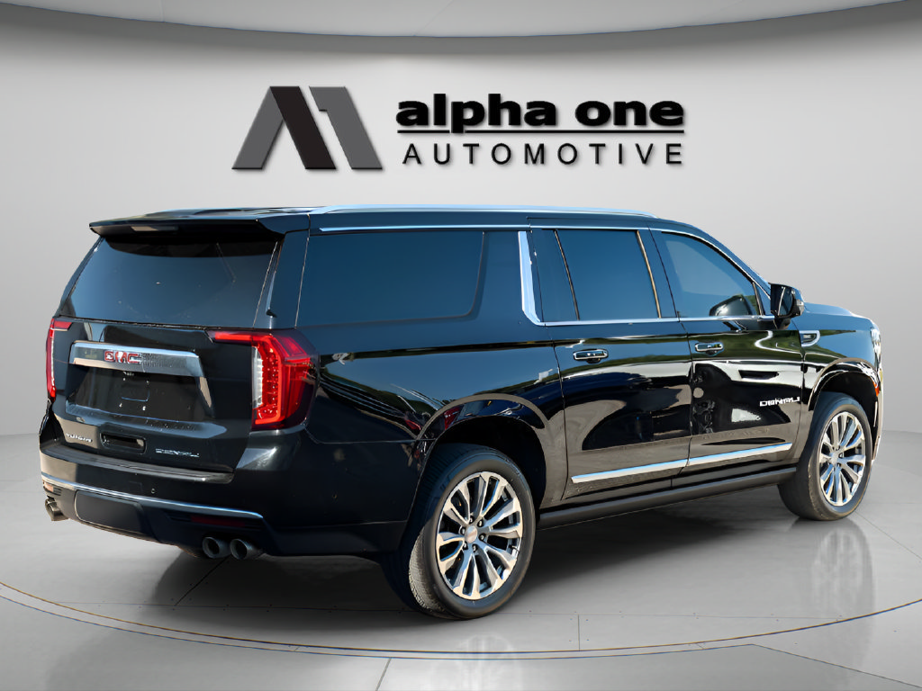 Used 2024 GMC Yukon XL Denali w/ Denali Reserve Package RWD image 7