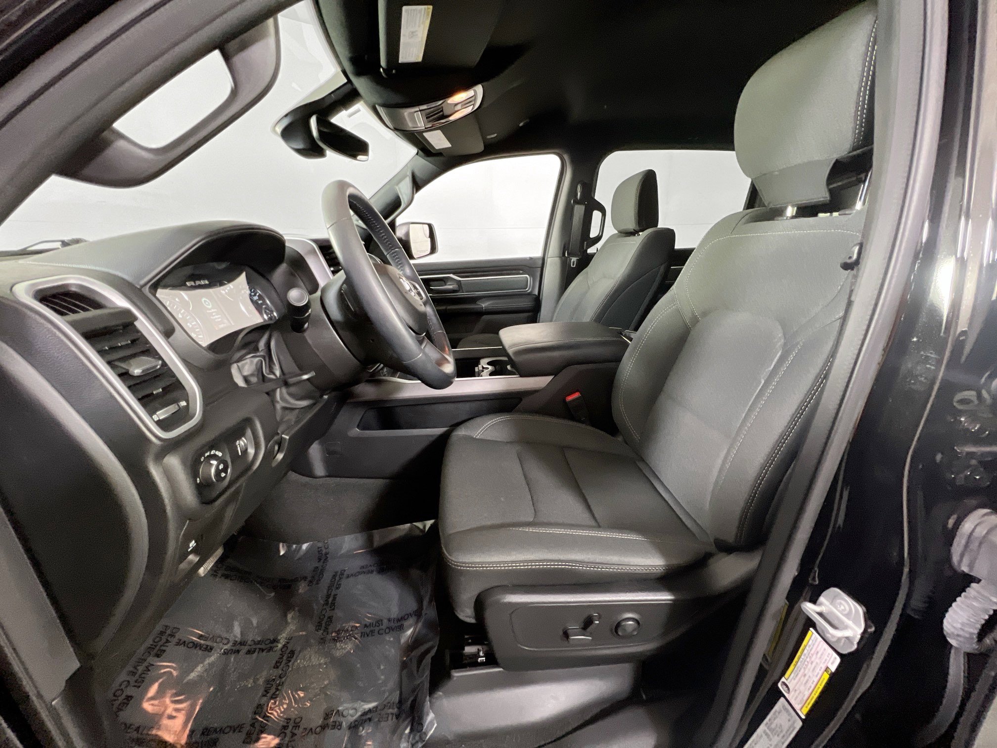 Used 2023 RAM 1500 Big Horn image 19