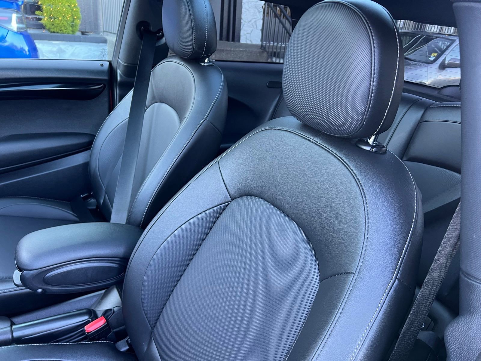Used 2019 MINI Cooper 2-Door Hardtop FWD image 15