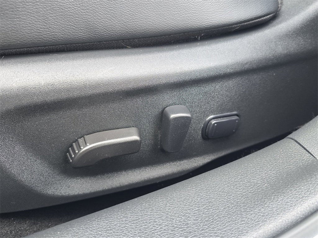 Used 2023 Nissan Sentra SR w/ SR Premium Package image 15