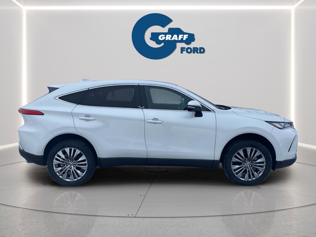 Used 2024 Toyota Venza Limited image 9