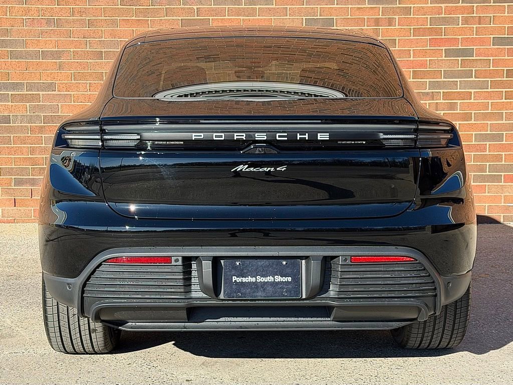 New 2026 Porsche Macan 4 Electric AWD/4WD image 6