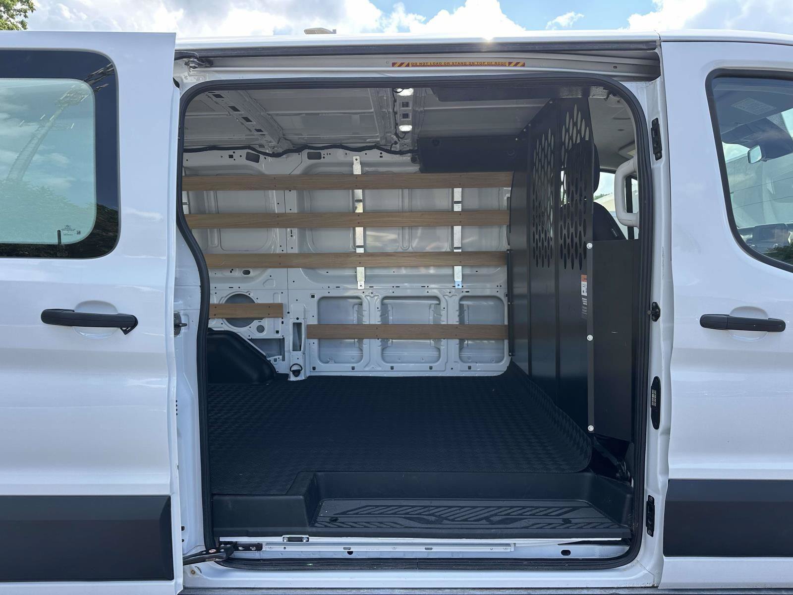 Used 2025 Ford Transit 250 Low Roof w/ Exterior Upgrade Package RWD image 7