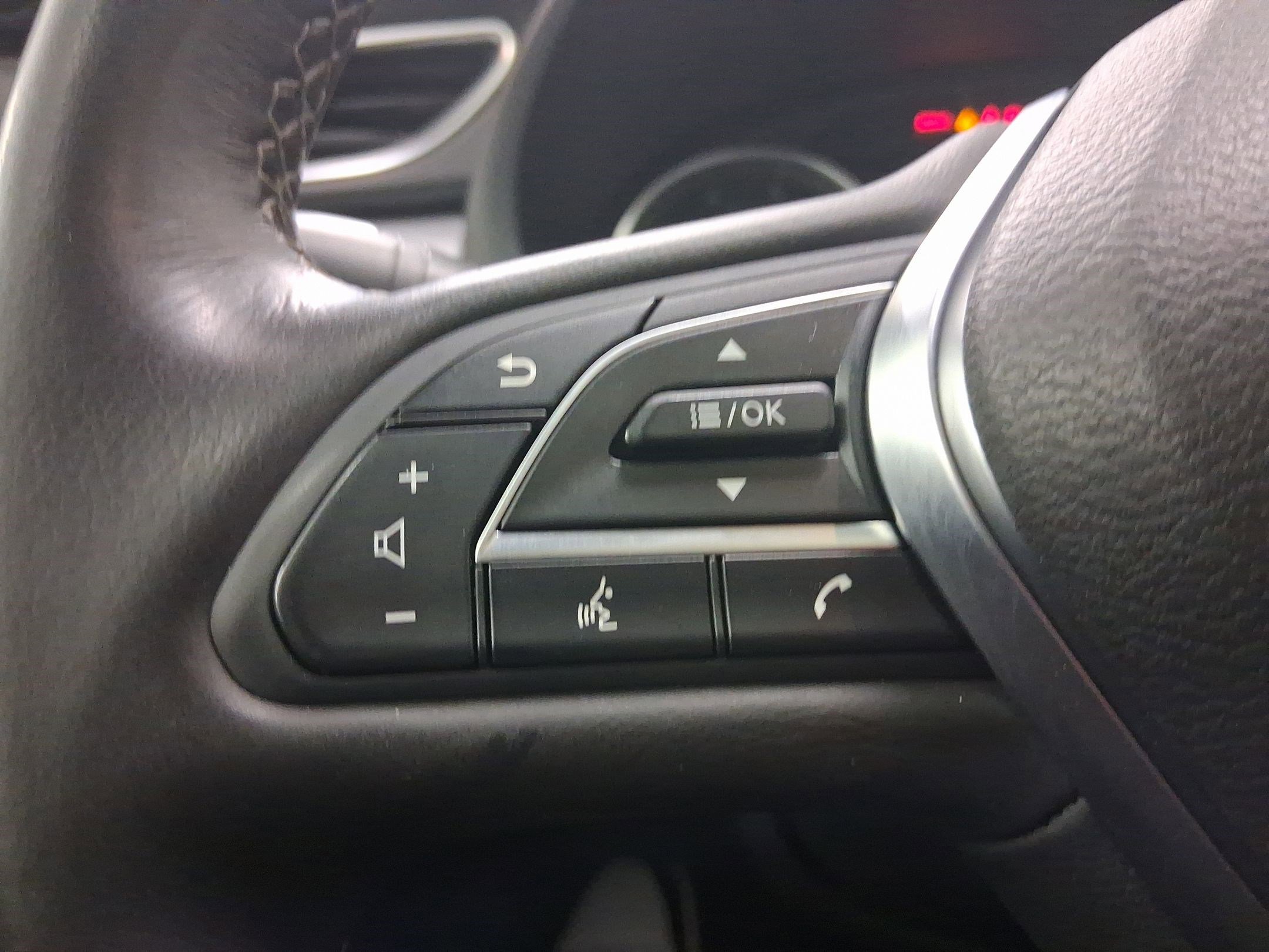 Used 2021 INFINITI QX50 Luxe w/ Appearance Package image 15