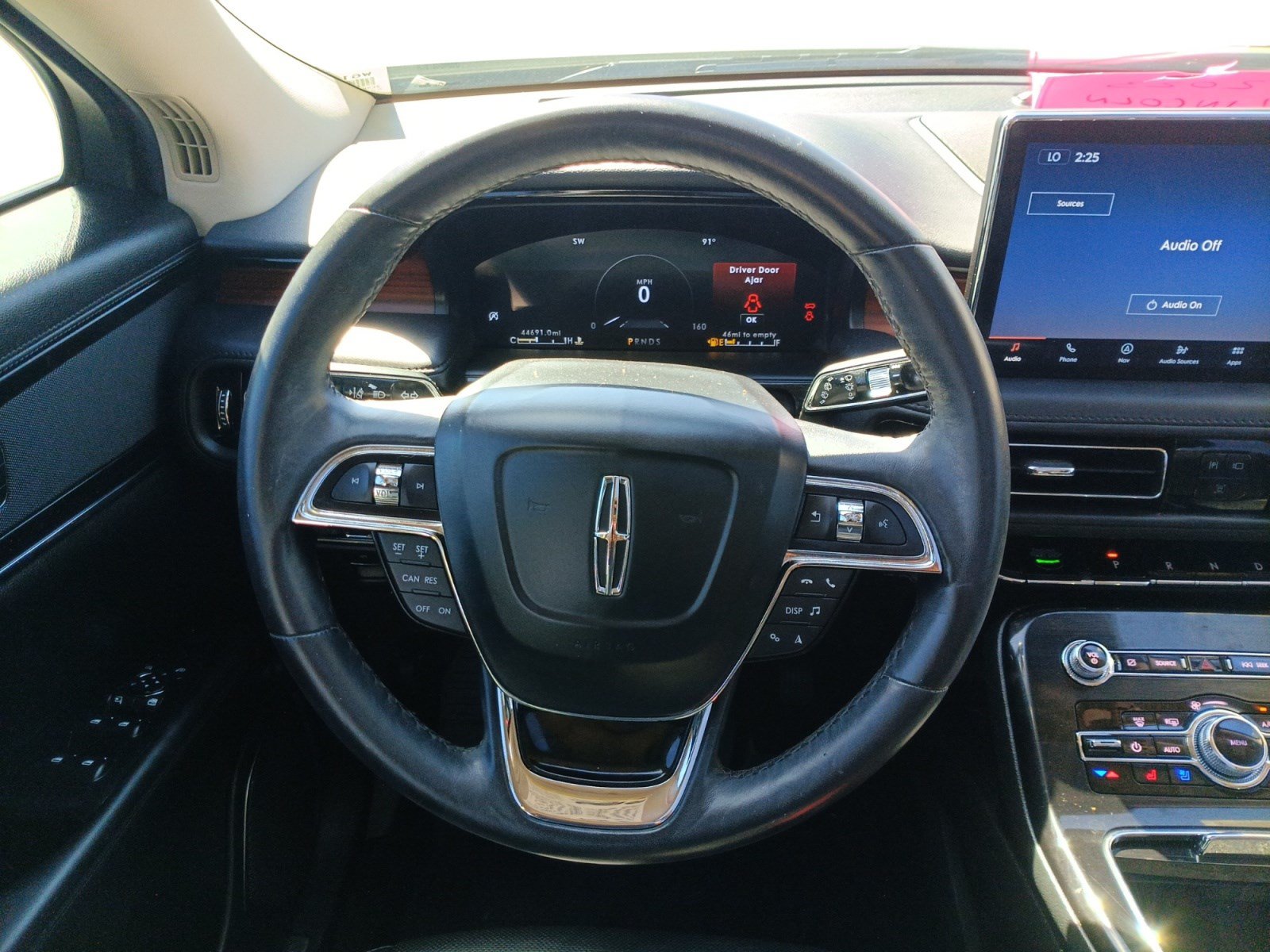 Used 2023 Lincoln Nautilus Reserve w/ Monochromatic Package FWD image 13