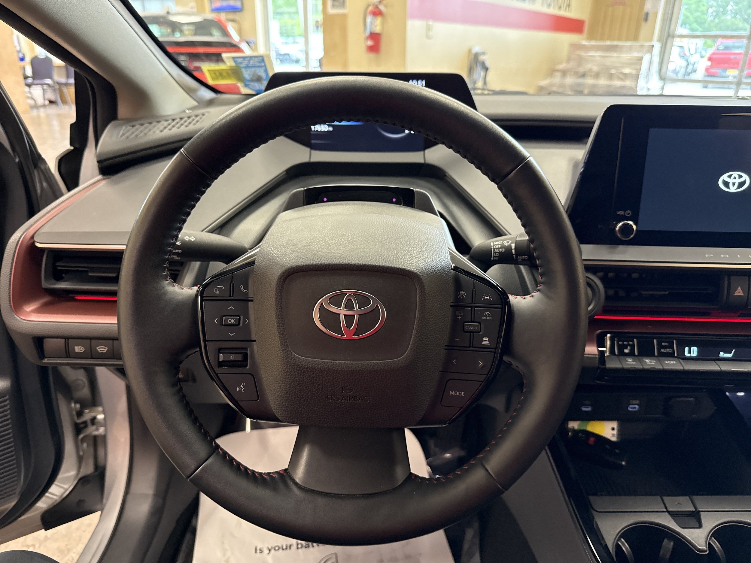 Used 2023 Toyota Prius Prime FWD image 40