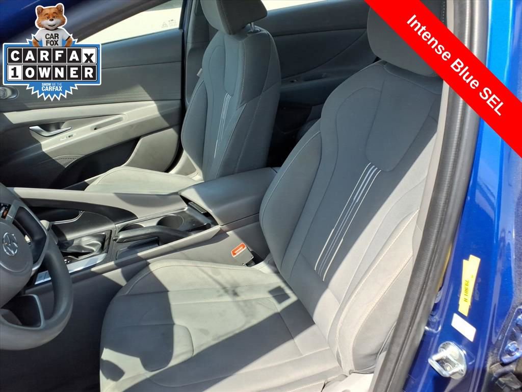 Used 2023 Hyundai Elantra SEL w/ Cargo Package image 14