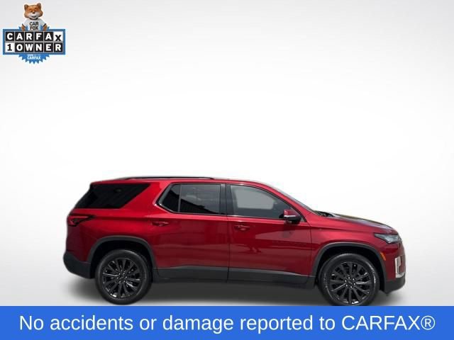 Used 2023 Chevrolet Traverse RS FWD image 2