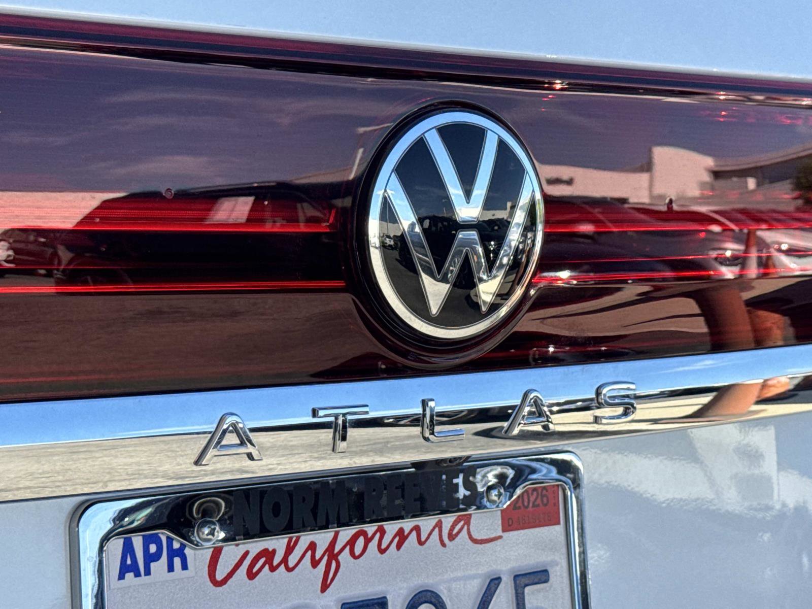 Certified 2025 Volkswagen Atlas SEL image 28