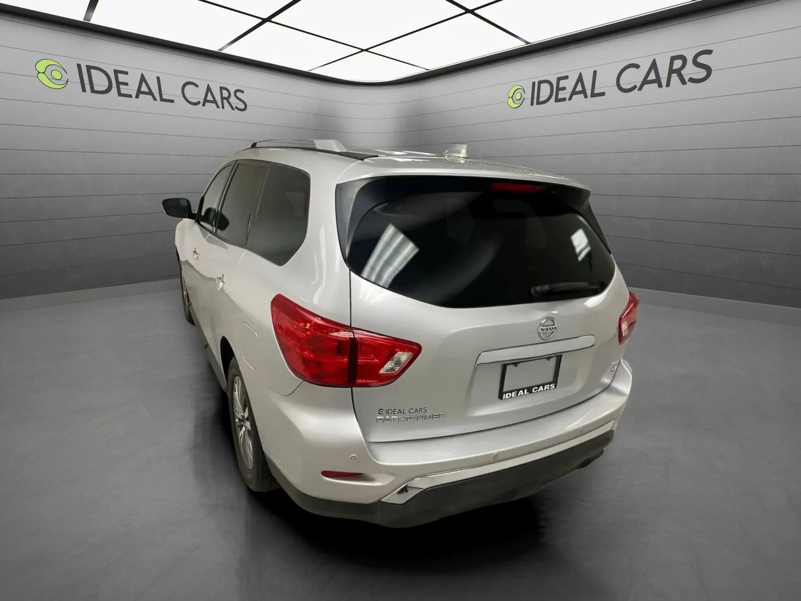 Used 2020 Nissan Pathfinder SV FWD image 5