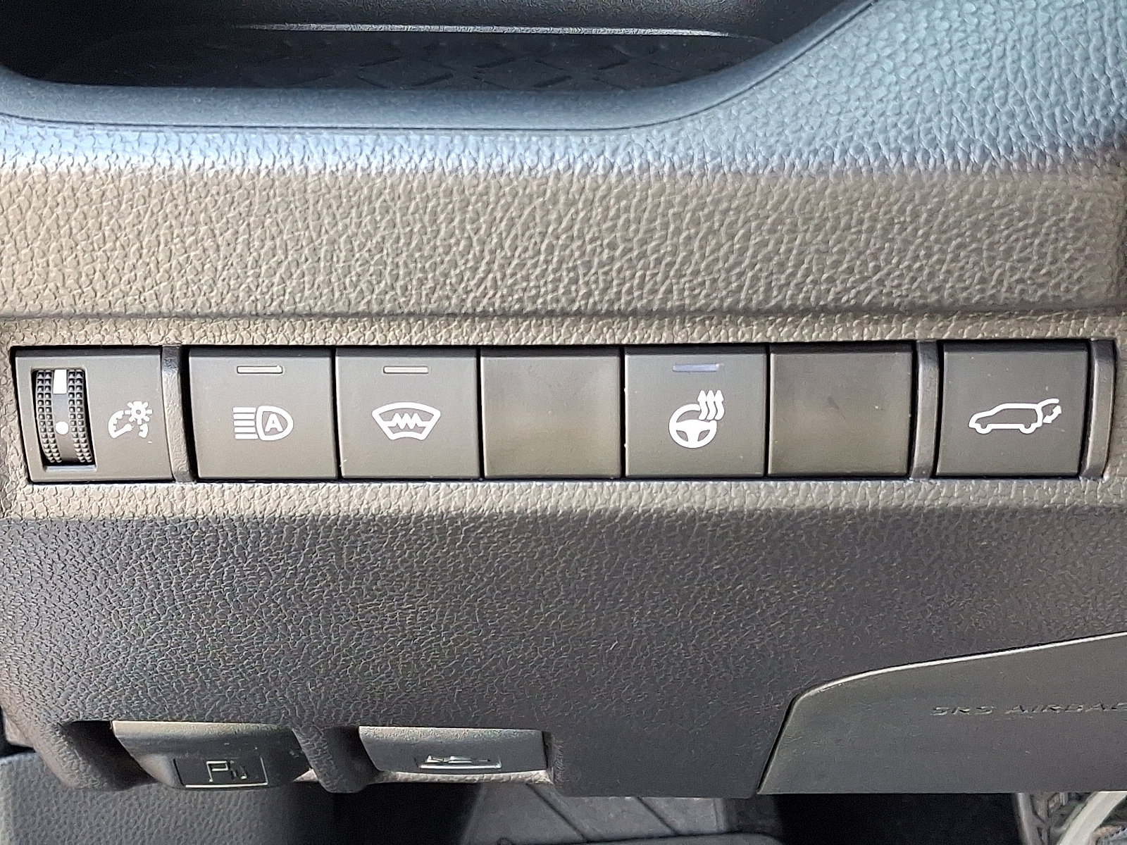 Used 2025 Toyota RAV4 XLE Premium w/ Weather Package AWD/4WD image 29