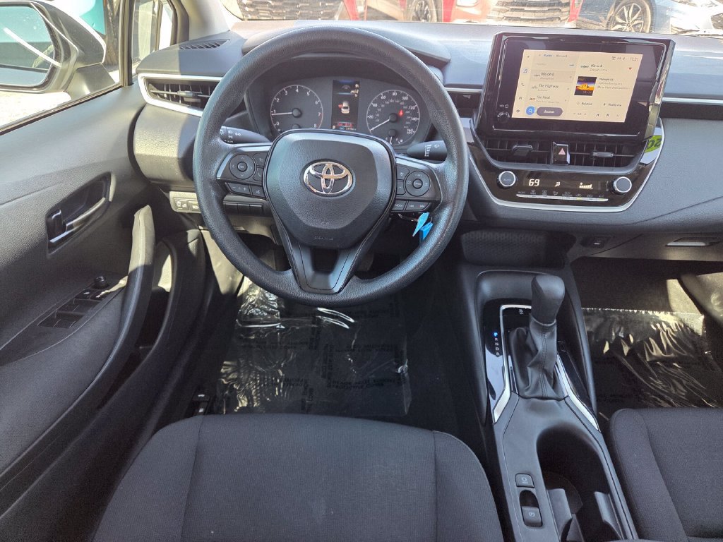 Used 2024 Toyota Corolla LE FWD image 8