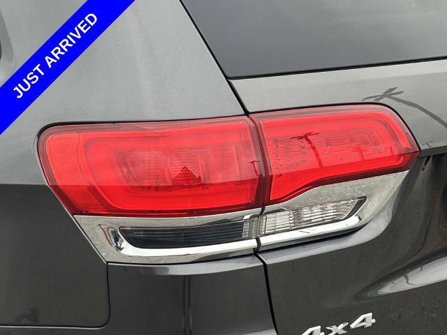 Used 2016 Jeep Grand Cherokee Overland AWD/4WD image 11