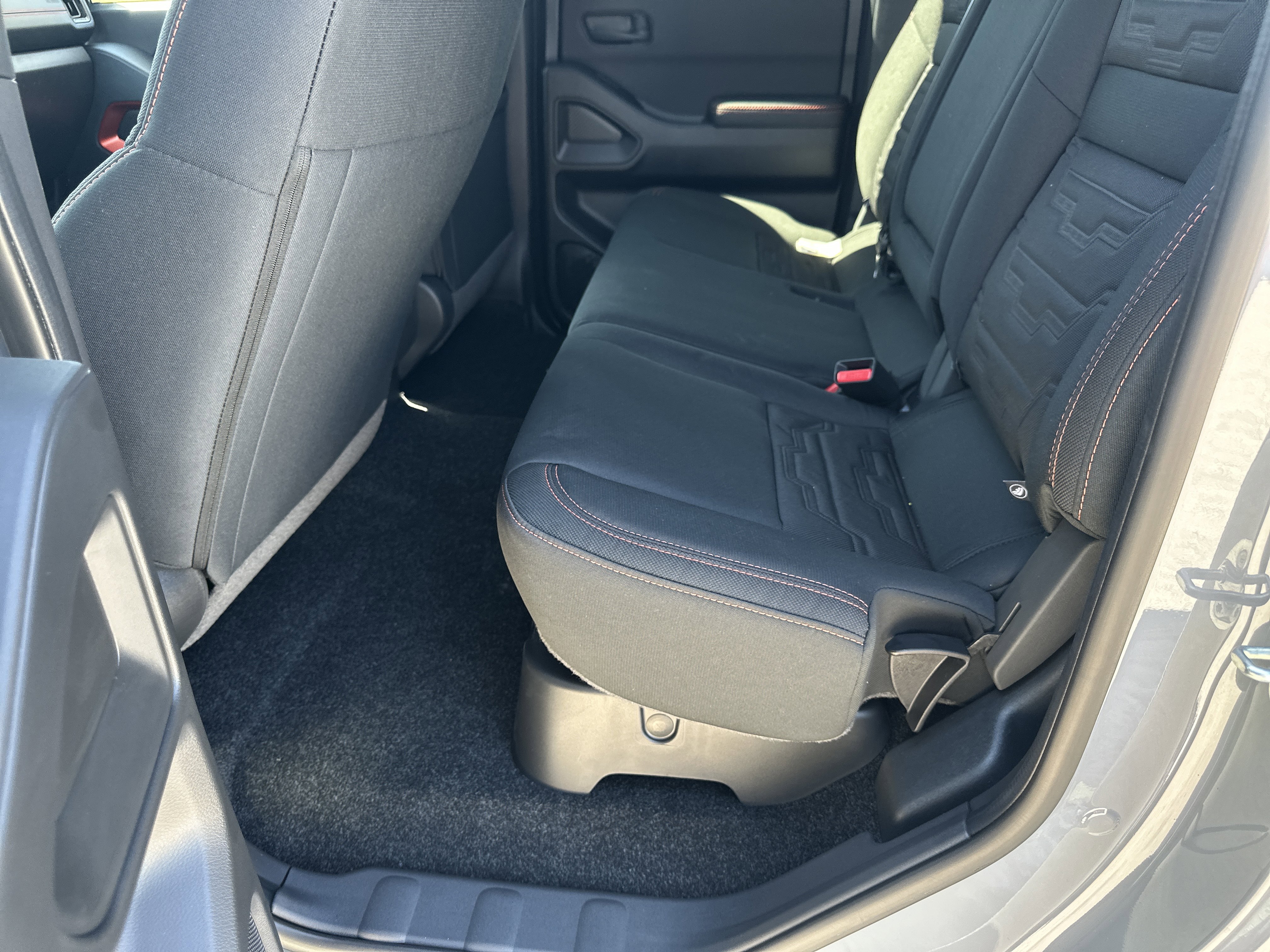 New 2026 Nissan Frontier PRO-4X w/ Pro-4x Convenience Package image 20