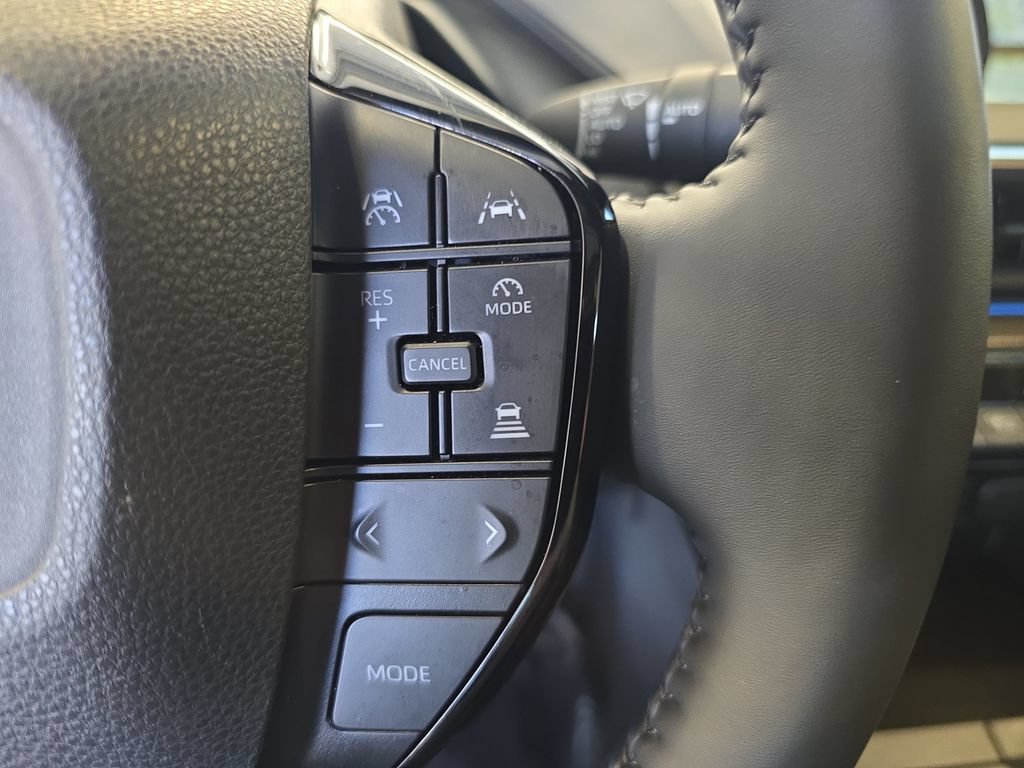 Used 2024 Toyota Prius XLE FWD image 19