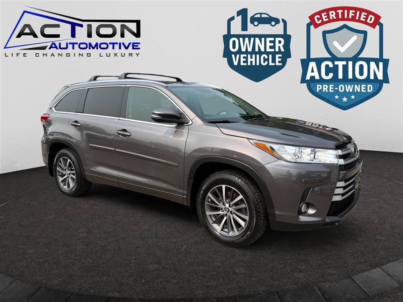 Used 2017 Toyota Highlander XLE AWD/4WD image 1