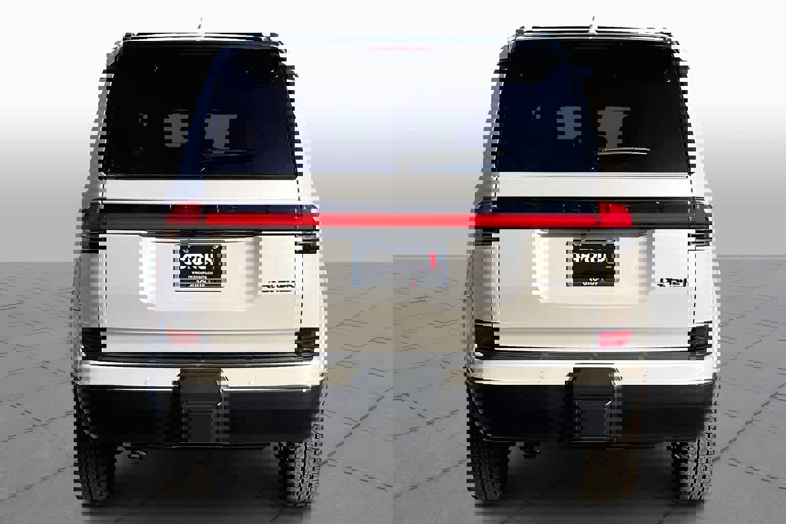 Used 2024 Lexus GX 550 w/ Accessory Package (2T) image 4