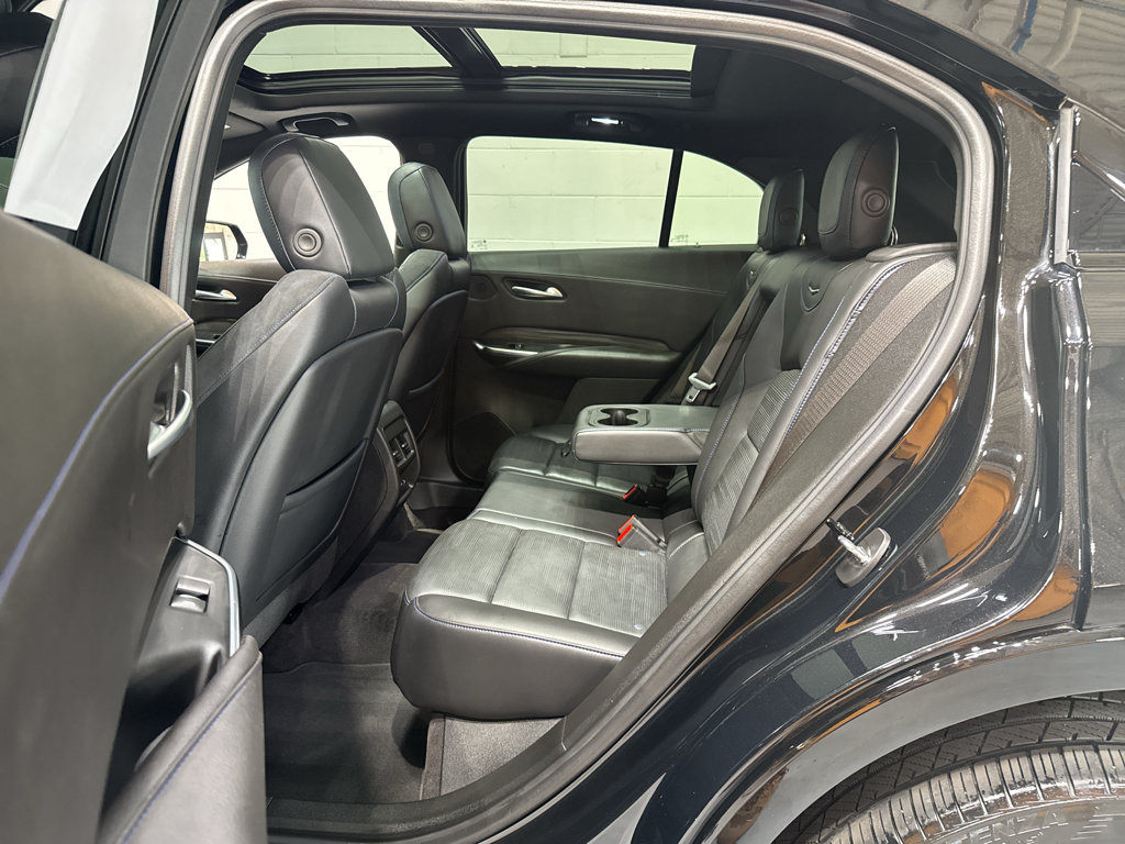 Used 2024 Cadillac XT4 Sport AWD/4WD image 10
