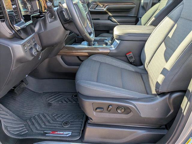Used 2024 Chevrolet Silverado 1500 LT Trail Boss w/ Protection Package image 15