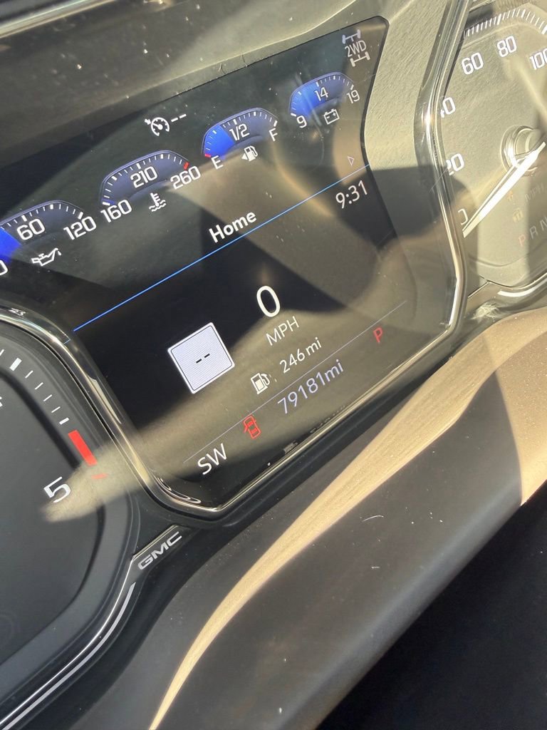 Used 2023 GMC Sierra 2500 Denali w/ Denali Black Diamond Edition image 10