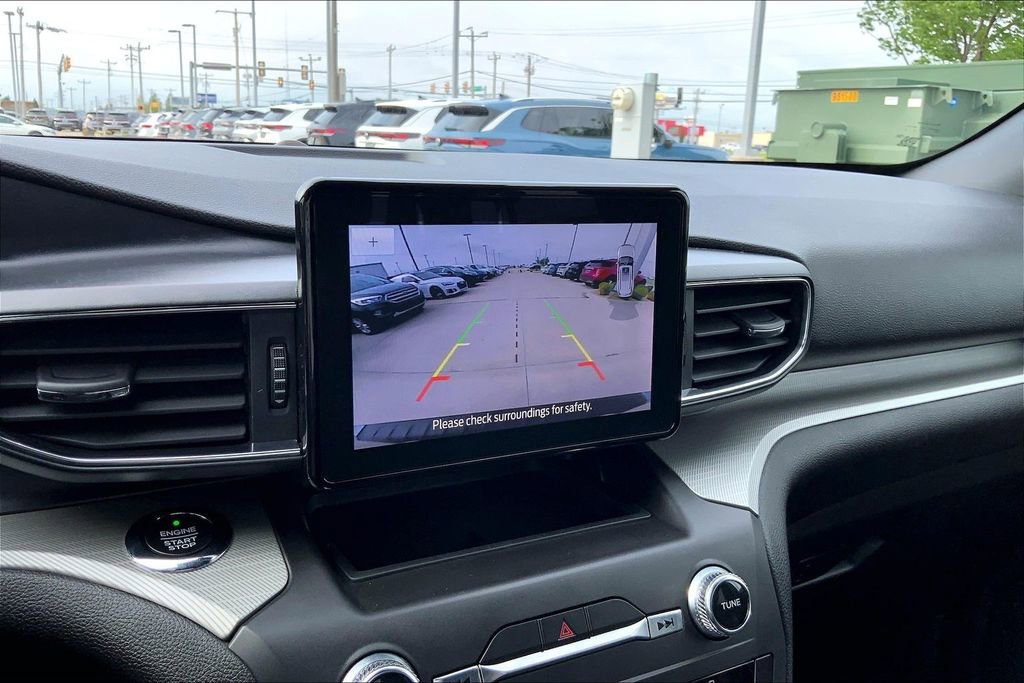 Used 2020 Ford Explorer XLT w/ Equipment Group 202A image 20