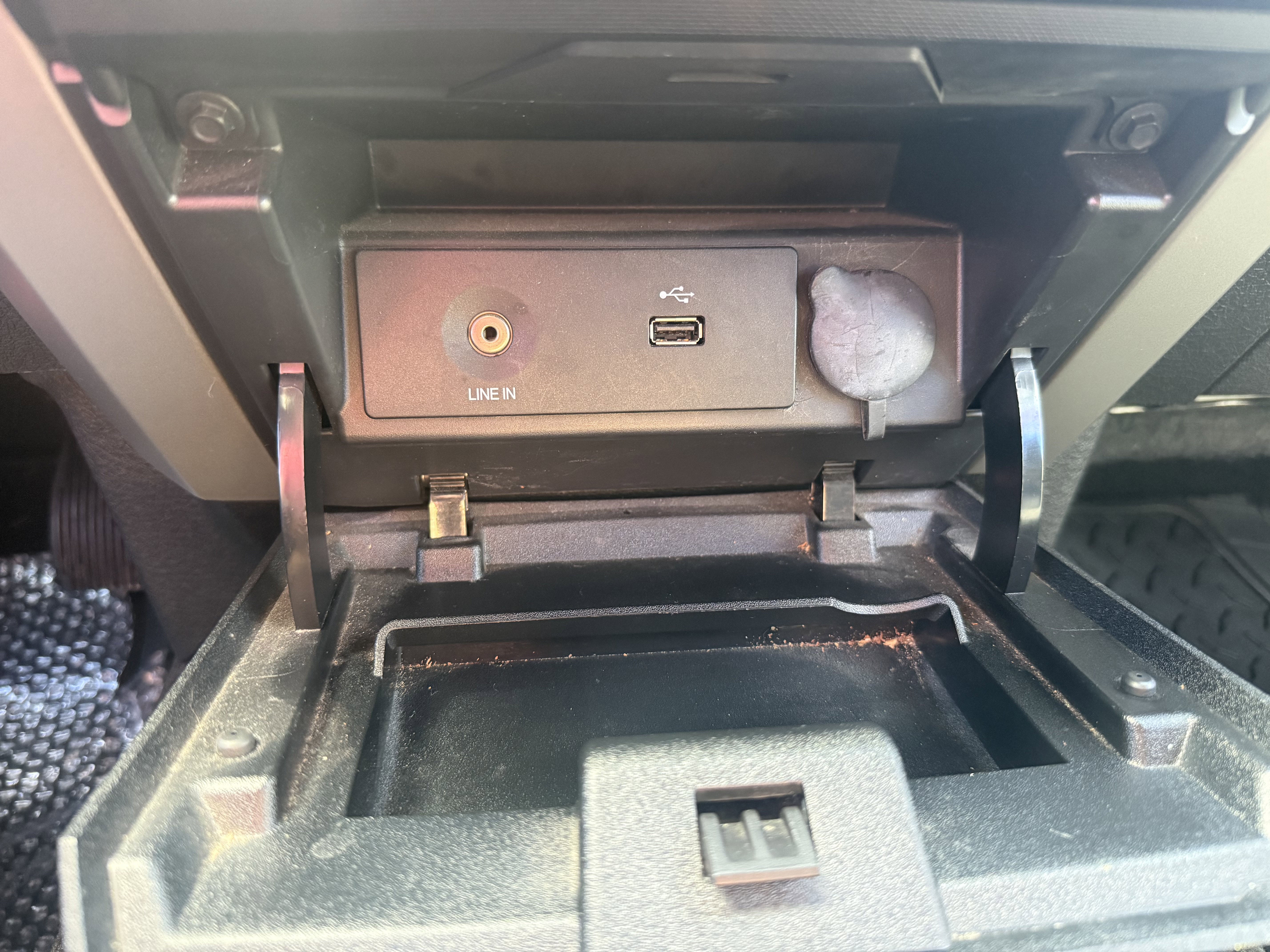 Used 2014 Ford F150 XLT w/ Equipment Group 302A Luxury image 16