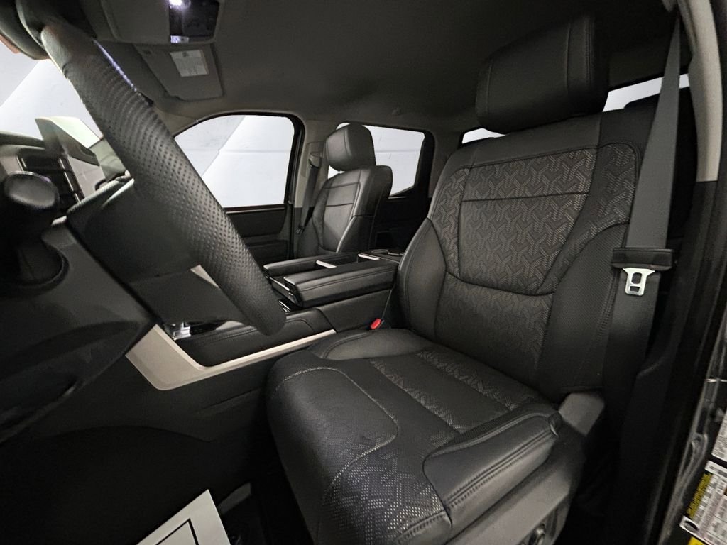 Used 2023 Toyota Tundra Limited AWD/4WD image 8